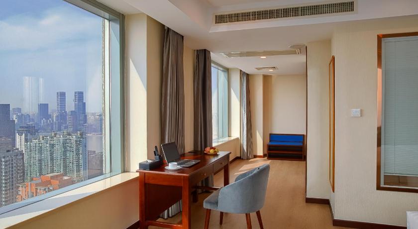Image of Grand River View King Room 5
