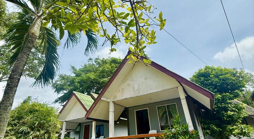 Image of Air Conditioning Bungalow 11