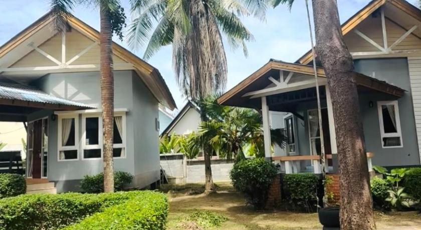 Image of Deluxe Air Conditioning Bungalow 16