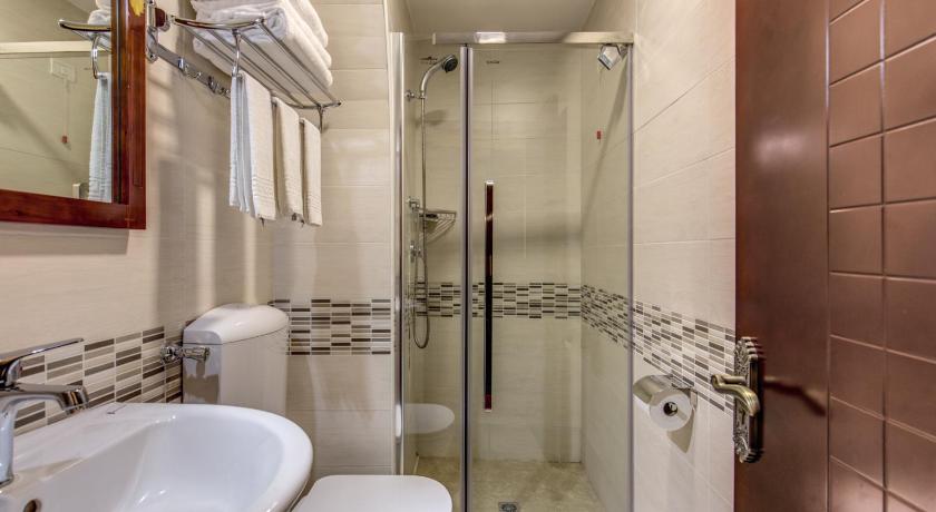 affitta camera New albatros Request checkin Portafortuna Guesth House same Building photo