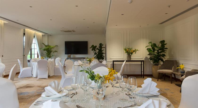 DLF Club 3 - image 16
