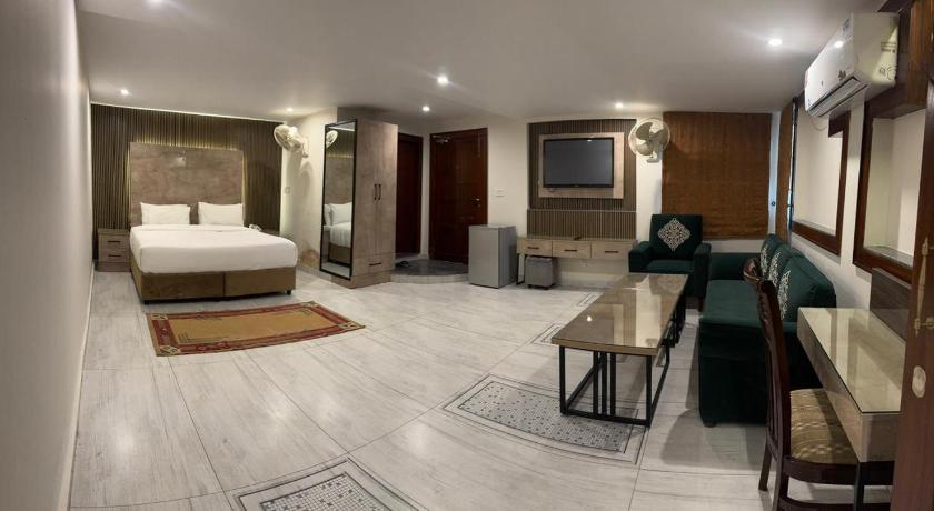 Prestige Guest House - image 9