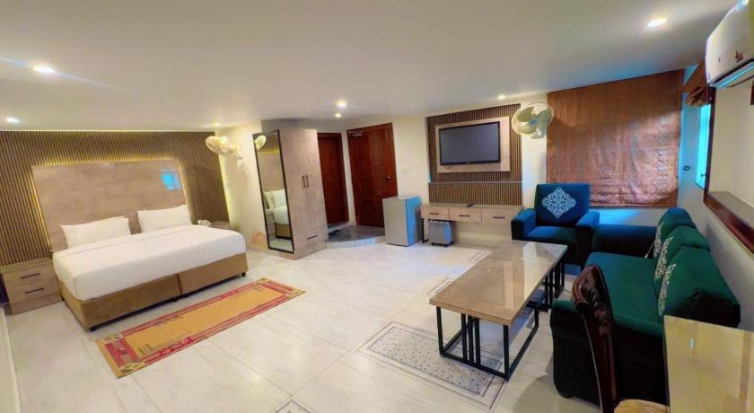 Prestige Guest House - image 4