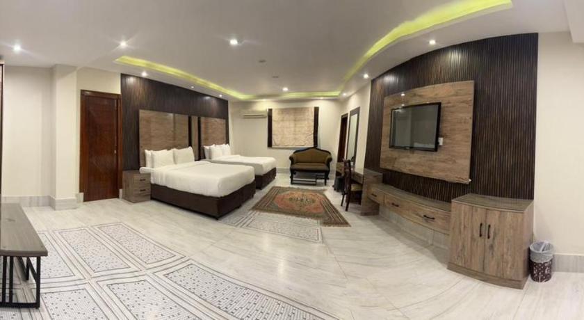 Prestige Guest House - image 2
