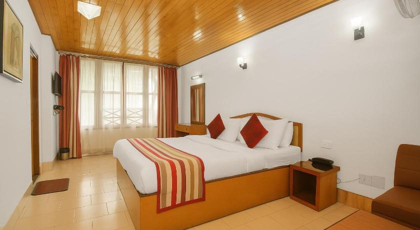 Central Hill Resort - The Mall Road - image 33