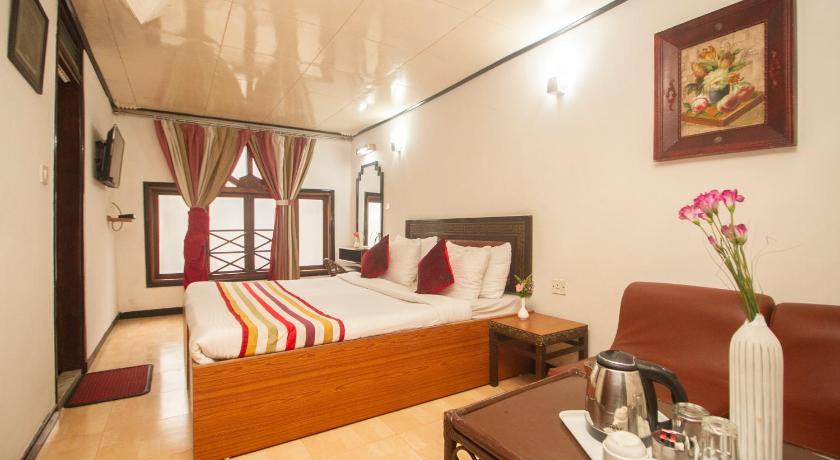 Central Hill Resort - The Mall Road - image 45