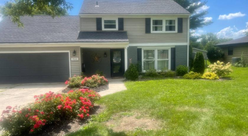 New Haven (IN) [4-BR/Sleeps 12] Family & Friends Home in Indiana 4-Star Accommodation suite