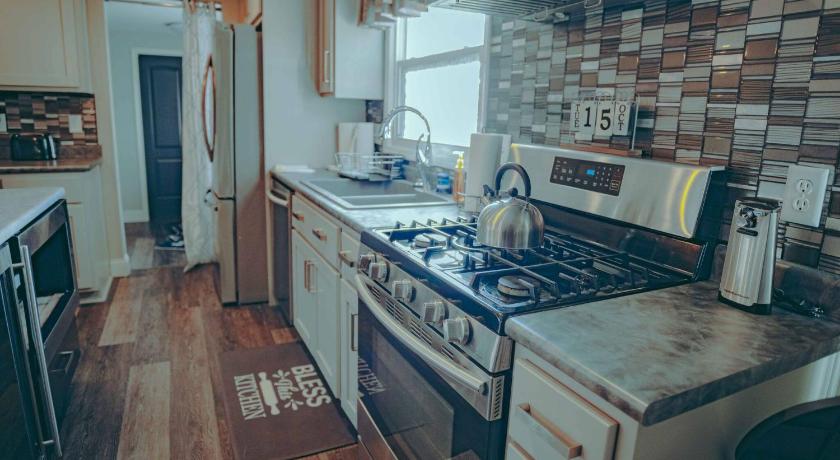 New Haven (IN) [4-BR/Sleeps 12] Family & Friends Home in Indiana 4-Star Accommodation amenity
