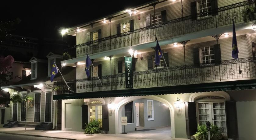 뉴올리언스 (LA) French Quarter Suites Hotel 3성급 숙소 스위트룸