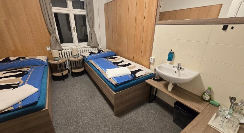 Image of Double or Twin Room with Shared Bathroom 3