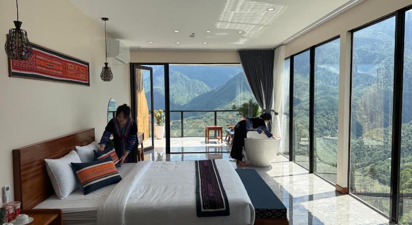 サパ Lá Đỏ 2 Homestay & Coffee 4つ星 ゲストハウス プール