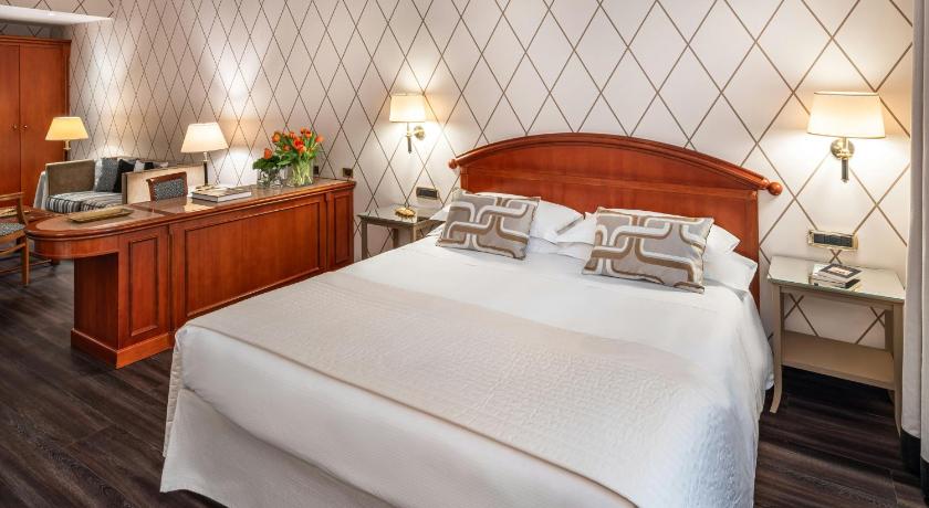 صورة جناح جونيور مزدوج أو توأم (Junior Suite Double or Twin) 5