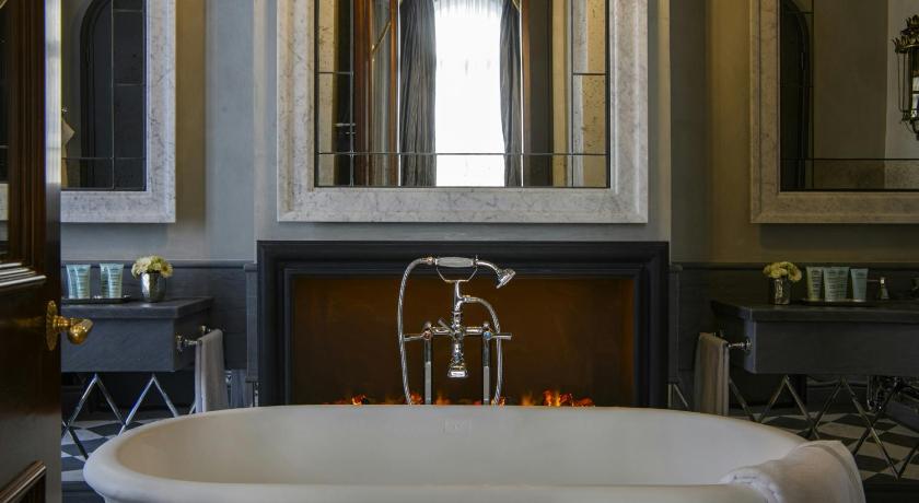 Image of Presidential Suite Bristol 2