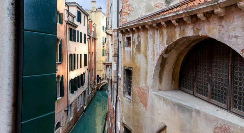 Image of Junior Suite 14