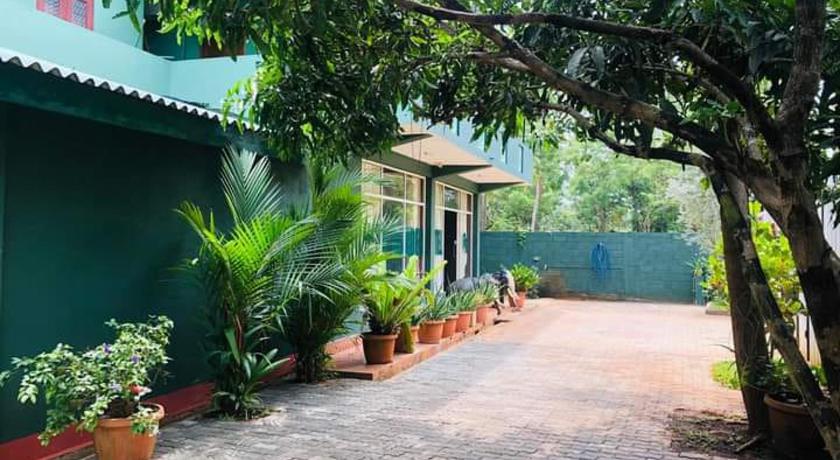 River Garden Hotel Anuradhapura – Anuradhapura, IA
