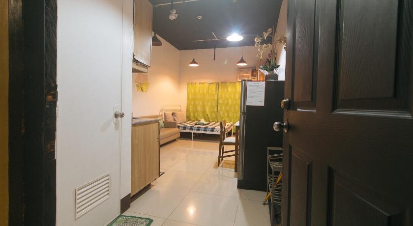 Cebu San Marino JY7 Rentals by RedDoorz 1-Star Hotel exterior