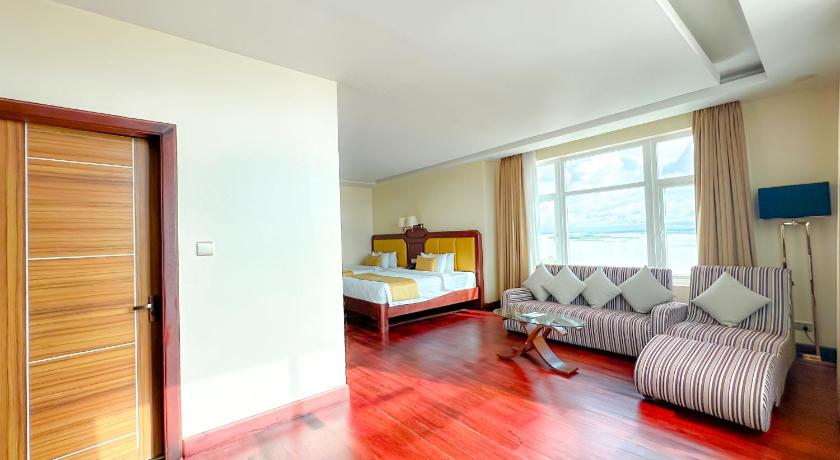 Image of Family Connecting Rooms 7