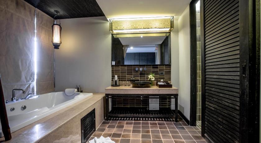 Image of The White Elephant Suite 9