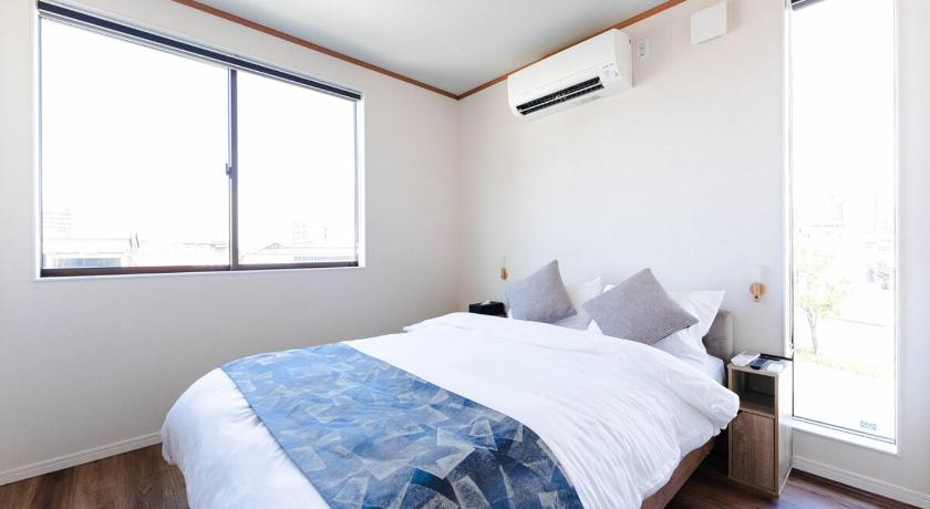 Nagasaki Dekoboko inn西本町 3-Star Accommodation pool