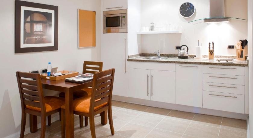 Image of 1 King 1 Bedroom Suite 6
