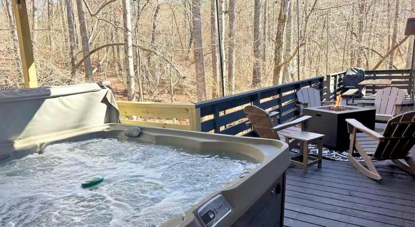门通 (AL) Blueberry Farm Cottage, Hot Tub, Creek, Game Room 4星级 住宿 外观