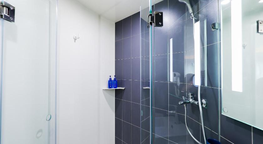 Image of Double Room A without Window 2