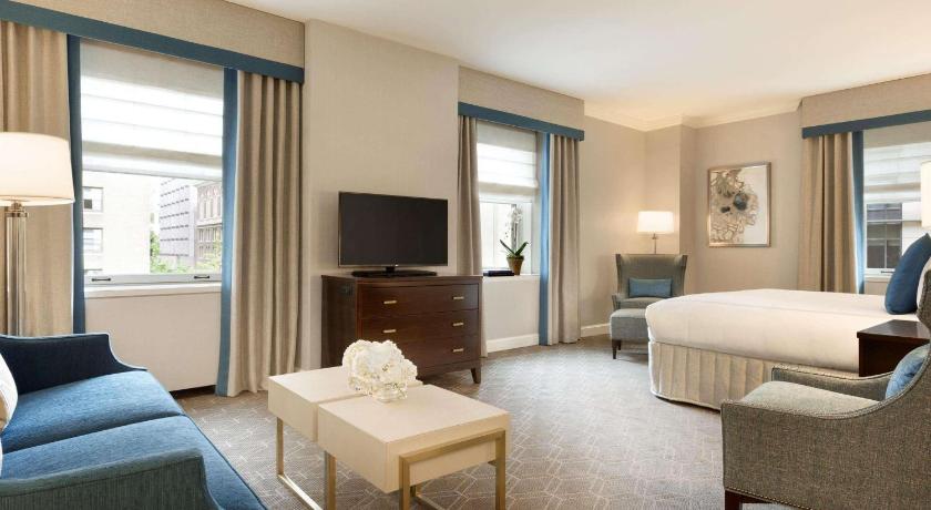 Image of Grand One-Bedroom King Suite 0