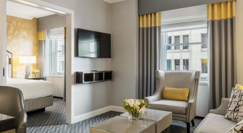 Image of One-Bedroom King Suite 4