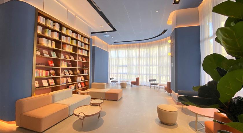 Hanting Hotel Shanghai Anting Metro Station - image 9