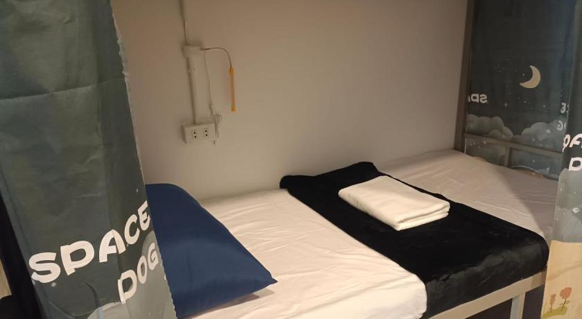 Happy Beach Hostel KOH LANTA