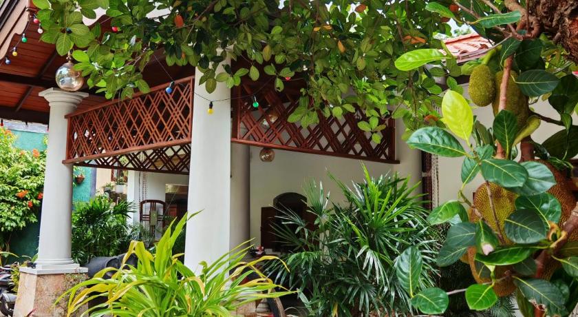 Kandy Lake Reach Hotel - image 13