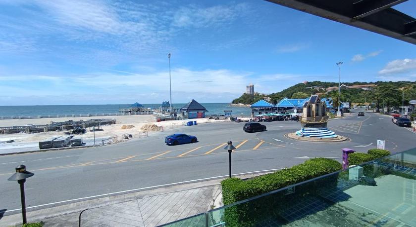 촌부리 The High One 2星级 酒店 餐厅