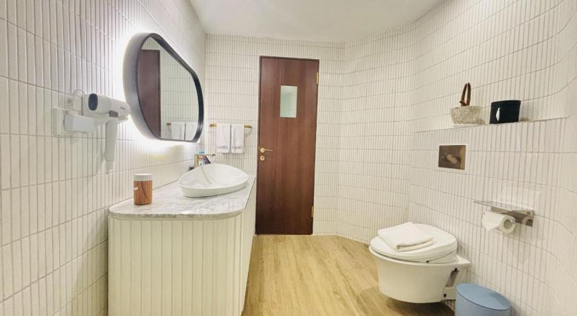 Image of Executive Suite 4