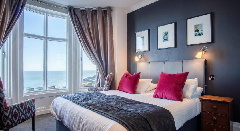 Image of Deluxe Double Room with Sea View 1