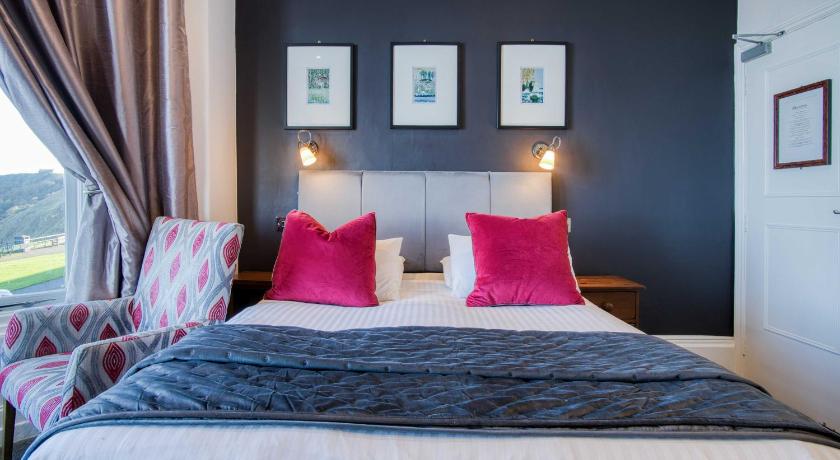 Image of Deluxe Double Room with Sea View 5