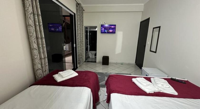 Image of Triple Room 1