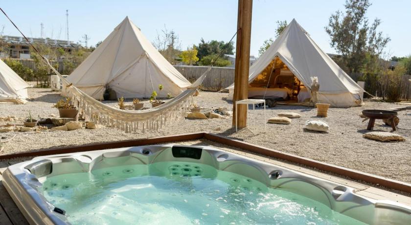 Hippie House היפי האוס