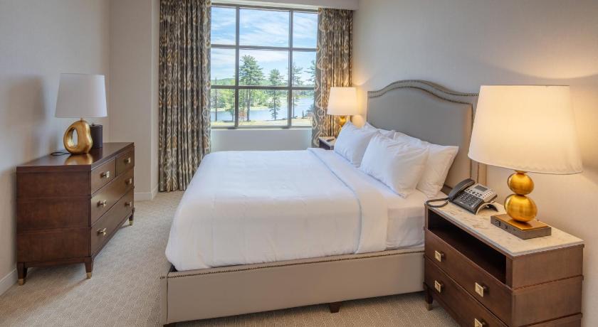 Image of Accessible Lakeview King- Yoga & Wellness Activities 1