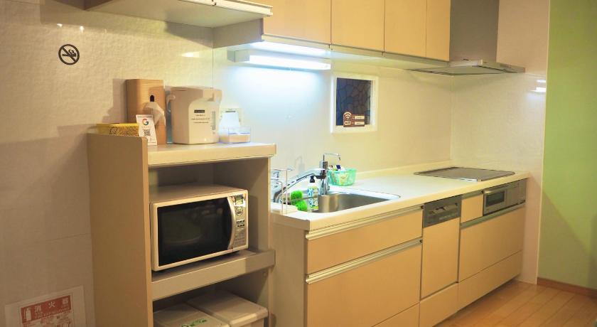 Izumisano Grand Opening Sale!!! 最大5人まで-関西空港近く-JR日根野駅前-貸切一軒家 Entire House Near Kansai Airport-Max 5 people-The 3-Star Accommodation exterior