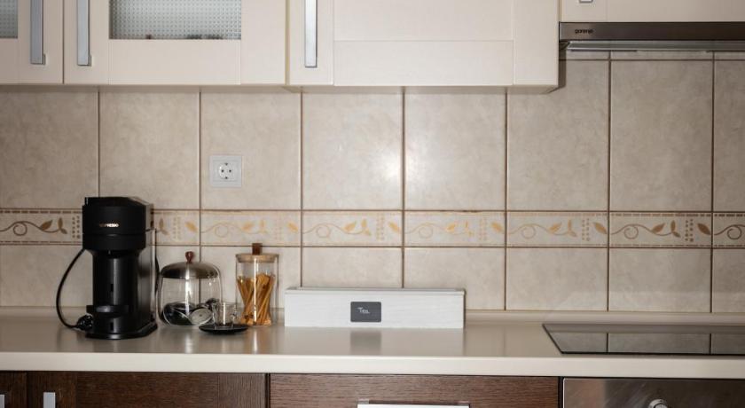 Apartman - a medencére nyíló kilátással (Apartment with Pool View) fotója 12