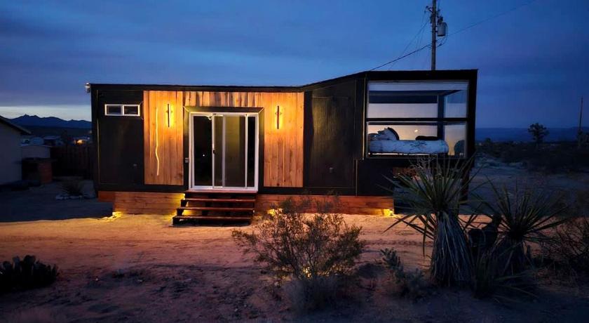 Arizona Adventure Awaits: Glamping Rental Offering Exquisite Views
