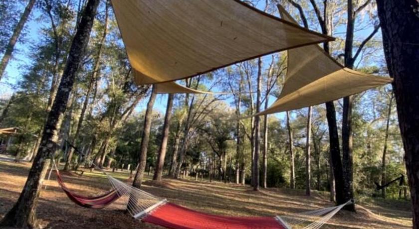 邓迪丁 Outstanding Cottage with Barbecue and Fire Pit in Dunnellon, Florida 3星级 住宿 套房