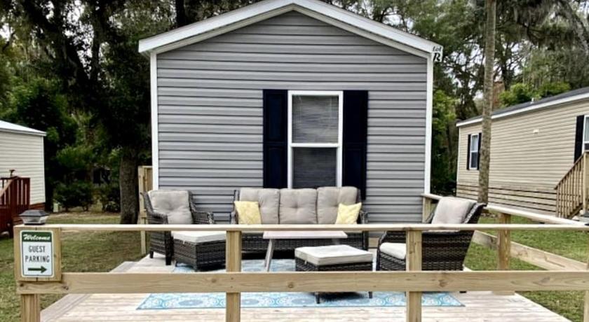 邓迪丁 Outstanding Cottage with Barbecue and Fire Pit in Dunnellon, Florida 3星级 住宿 大堂