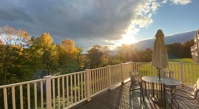 링컨 (NH) A113 Loon Mountain Studio Apartment with Pool and Hot Tub 5성급 숙소 수영장