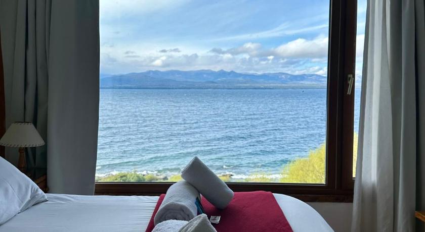 Image of Quadruple Room with Lake View 3