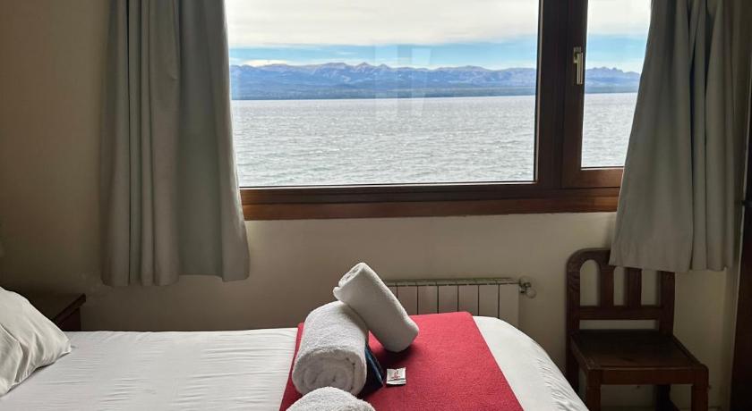 Image of Quadruple Room with Lake View 4