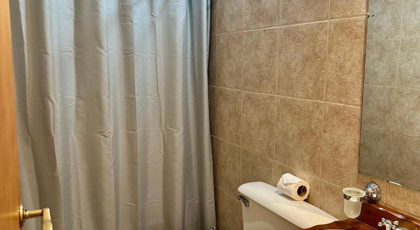Image of Quadruple Room with Lake View 9