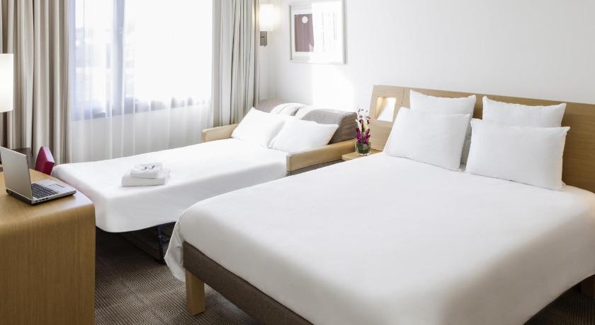 Image of Executive Double Room with Sofa Bed 5