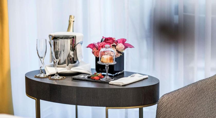 Image of Deluxe Junior Suite 7