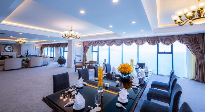 Image of Presidential Suite 4